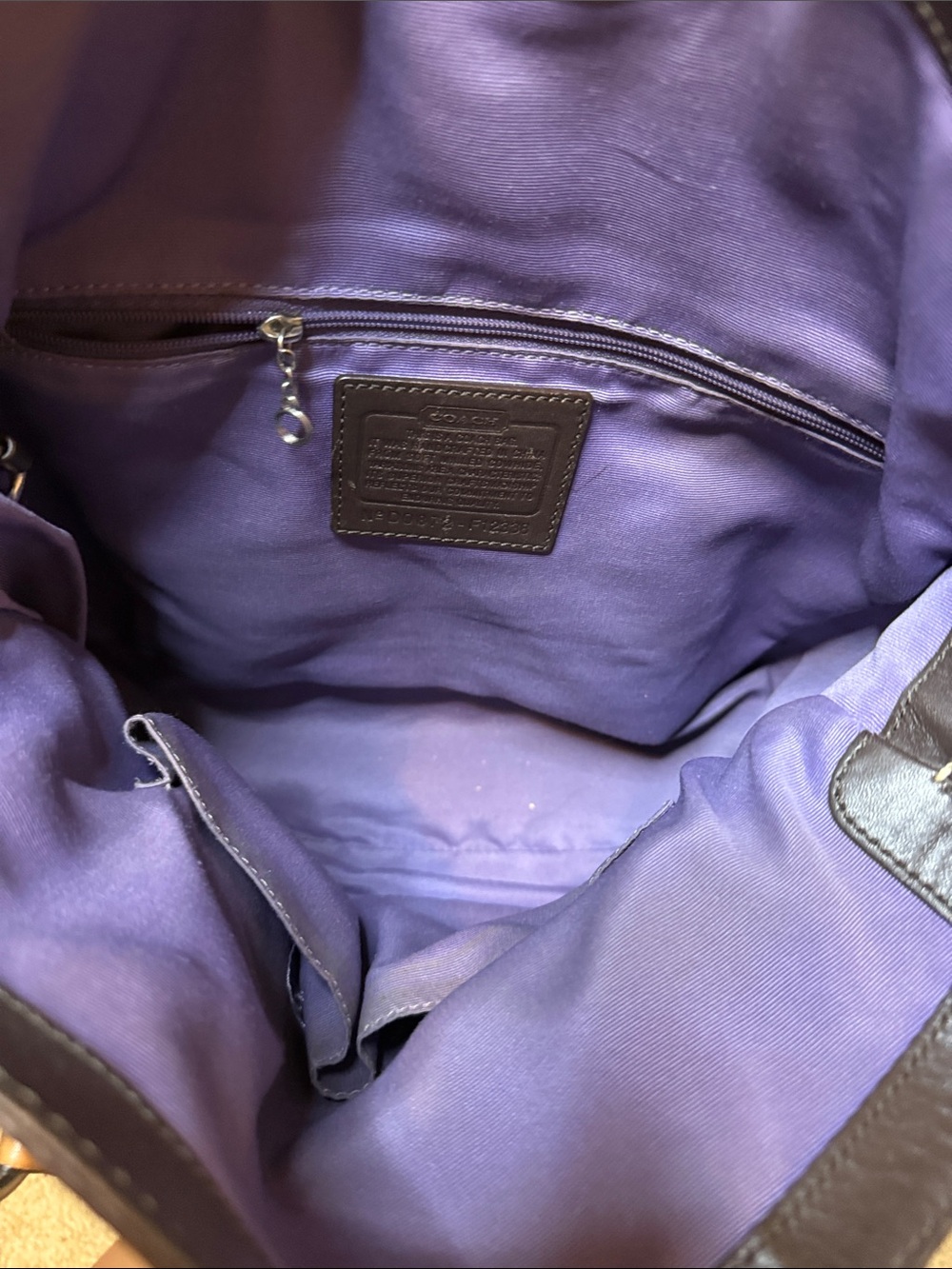Coach Brown Pebbled Chelsea Leather Shoulder Bag with Contrast Stitching - Picture 7 of 11